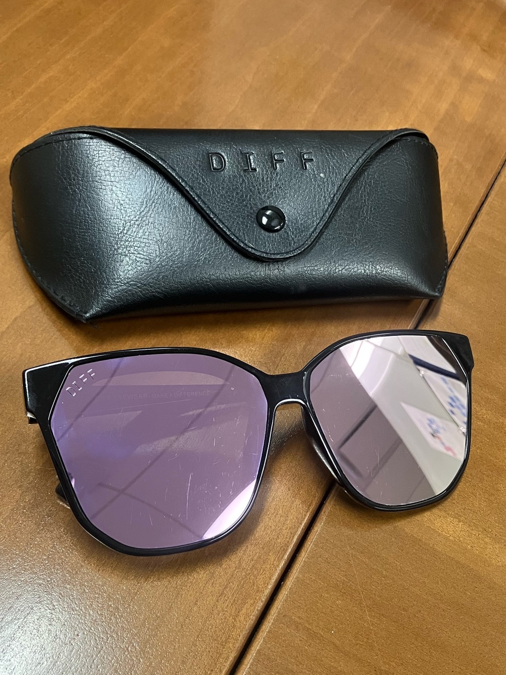 Diff Eyewear Black Frame Sunglasses with Purple Lenses and Case